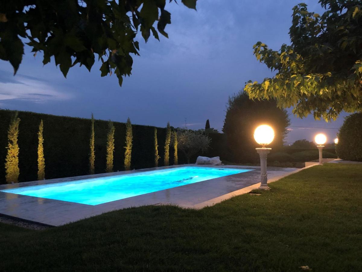 Villa Carini With 3000 Mq Garden & Heated Pool Castelnuovo del Garda Zewnętrze zdjęcie